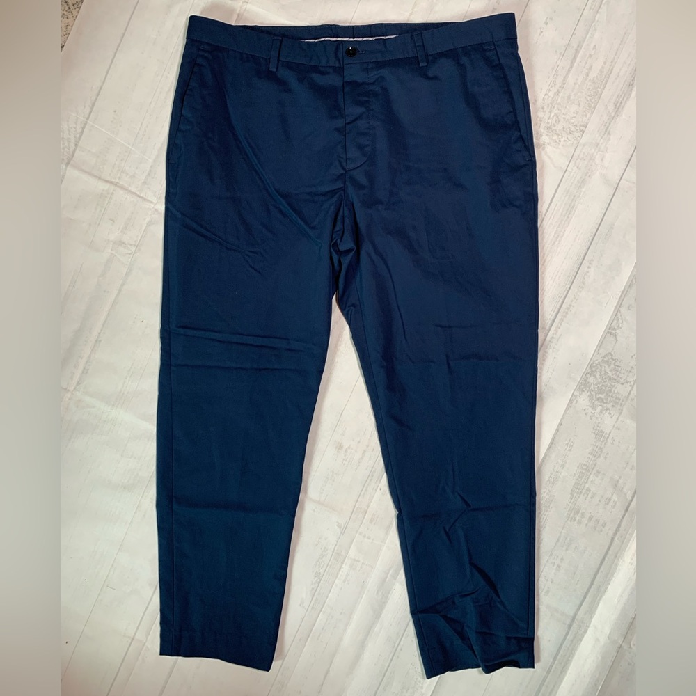 Zara navy blue dress pants. Men. Ankle. Size 36.